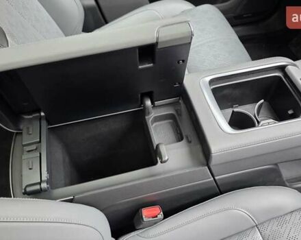 Коричневий Zeekr 7X, об'ємом двигуна 0 л та пробігом 8 тис. км за 39900 $, фото 25 на Automoto.ua