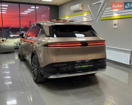 Коричневый Zeekr 7X, объемом двигателя 0 л и пробегом 1 тыс. км за 38099 $, фото 2 на Automoto.ua