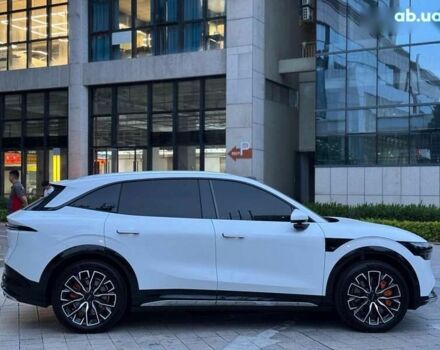 Zeekr 7X, объемом двигателя 0 л и пробегом 7 тыс. км за 33899 $, фото 3 на Automoto.ua