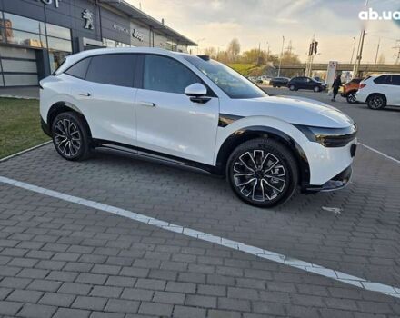 Zeekr 7X, объемом двигателя 0 л и пробегом 1 тыс. км за 32888 $, фото 5 на Automoto.ua