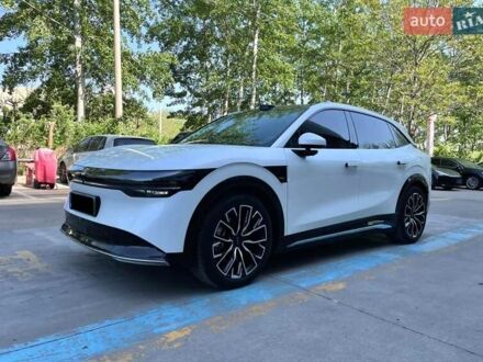 Zeekr 7X 2024 у Києві на Automoto.ua Zeekr 7X, об'ємом двигуна 0 л та пробігом 14 тис. км за 37500 $, фото 1 на Automoto.ua