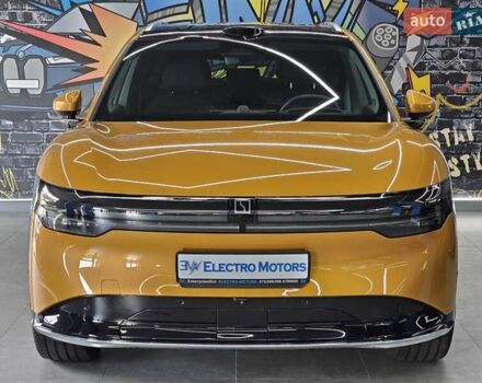 Zeekr 7X 2024 в Днепре (Днепропетровске) на Automoto.ua Желтый Zeekr 7X, объемом двигателя 0 л и пробегом 12 тыс. км за 43200 $, фото 2 на Automoto.ua