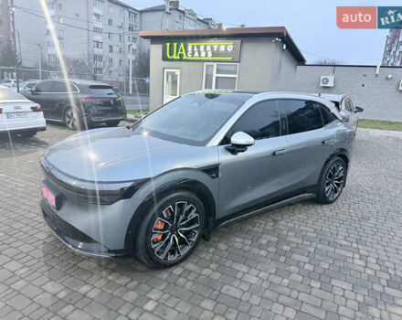 Серый Zeekr 7X, объемом двигателя 0 л и пробегом 3 тыс. км за 44900 $, фото 3 на Automoto.ua