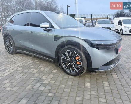Серый Zeekr 7X, объемом двигателя 0 л и пробегом 3 тыс. км за 44900 $, фото 10 на Automoto.ua