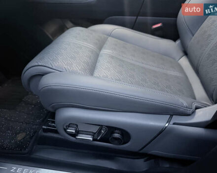 Серый Zeekr 7X, объемом двигателя 0 л и пробегом 3 тыс. км за 44900 $, фото 29 на Automoto.ua