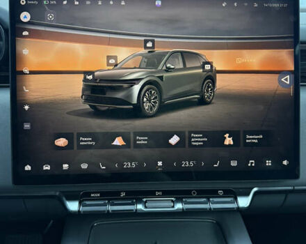 Серый Zeekr 7X, объемом двигателя 0 л и пробегом 1 тыс. км за 46000 $, фото 8 на Automoto.ua