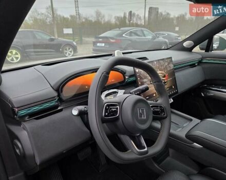 Серый Zeekr 7X, объемом двигателя 0 л и пробегом 1 тыс. км за 40888 $, фото 28 на Automoto.ua