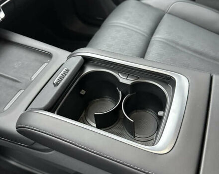 Серый Zeekr 7X, объемом двигателя 0 л и пробегом 2 тыс. км за 46300 $, фото 36 на Automoto.ua