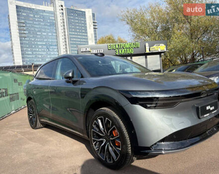 Сірий Zeekr 7X, об'ємом двигуна 0 л та пробігом 1 тис. км за 41900 $, фото 3 на Automoto.ua
