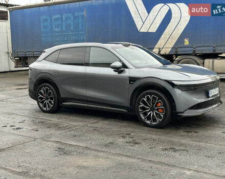 Серый Zeekr 7X, объемом двигателя 0 л и пробегом 2 тыс. км за 46300 $, фото 3 на Automoto.ua