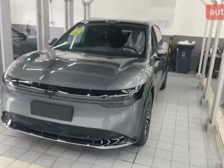 Zeekr 7X 2024 в Киеве на Automoto.ua Серый Zeekr 7X, объемом двигателя 0 л и пробегом 1 тыс. км за 42499 $, фото 1 на Automoto.ua