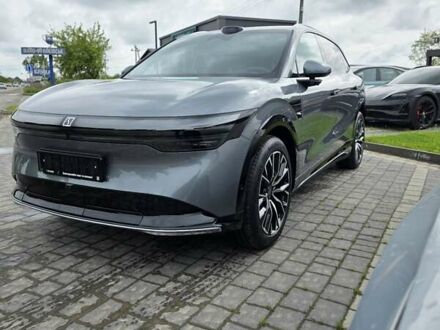 Zeekr 7X 2025 в Ивано-Франковске на Automoto.ua Серый Zeekr 7X, объемом двигателя 0 л и пробегом 1 тыс. км за 39999 $, фото 1 на Automoto.ua