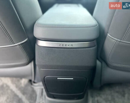 Синий Zeekr 7X, объемом двигателя 0 л и пробегом 11 тыс. км за 34100 $, фото 14 на Automoto.ua