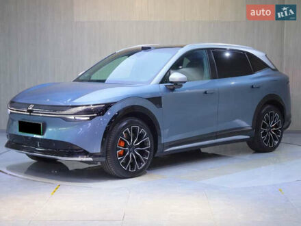 Zeekr 7X 2024 у Києві на Automoto.ua Синій Zeekr 7X, об'ємом двигуна 0 л та пробігом 11 тис. км за 34100 $, фото 1 на Automoto.ua