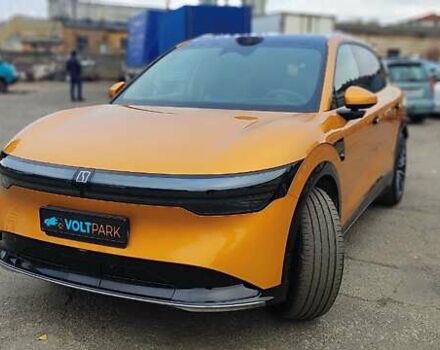 Zeekr 7X 2024 у Києві на Automoto.ua Помаранчевий Zeekr 7X, об'ємом двигуна 0 л та пробігом 6 тис. км за 38999 $, фото 1 на Automoto.ua