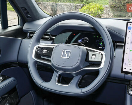 Zeekr 9X, объемом двигателя 1.97 л и пробегом 0 тыс. км за 99300 $, фото 16 на Automoto.ua