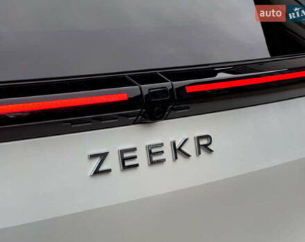 Білий Zeekr Mix, об'ємом двигуна 0 л та пробігом 4 тис. км за 46850 $, фото 10 на Automoto.ua