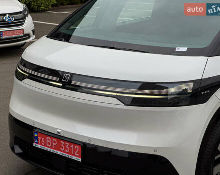 Білий Zeekr Mix, об'ємом двигуна 0 л та пробігом 4 тис. км за 46850 $, фото 5 на Automoto.ua