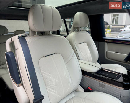 Білий Zeekr Mix, об'ємом двигуна 0 л та пробігом 4 тис. км за 46850 $, фото 36 на Automoto.ua