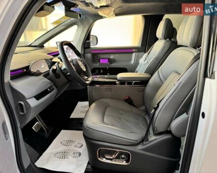 Белый Zeekr Mix, объемом двигателя 0 л и пробегом 1 тыс. км за 49899 $, фото 11 на Automoto.ua