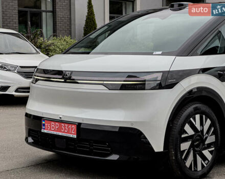 Білий Zeekr Mix, об'ємом двигуна 0 л та пробігом 1 тис. км за 46850 $, фото 5 на Automoto.ua