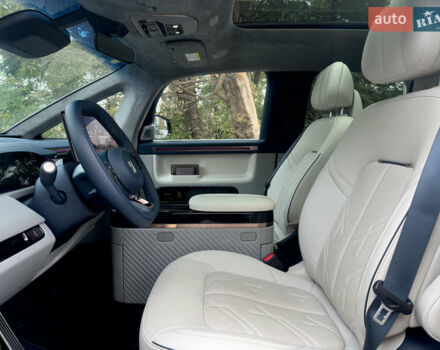 Білий Zeekr Mix, об'ємом двигуна 0 л та пробігом 4 тис. км за 46850 $, фото 18 на Automoto.ua