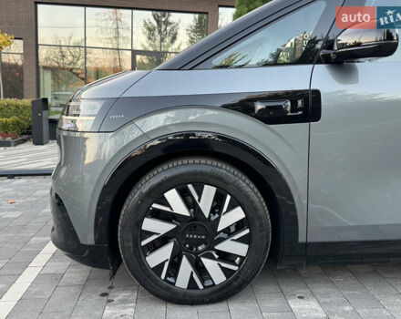 Сірий Zeekr Mix, об'ємом двигуна 0 л та пробігом 1 тис. км за 45999 $, фото 11 на Automoto.ua