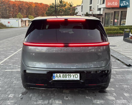 Сірий Zeekr Mix, об'ємом двигуна 0 л та пробігом 1 тис. км за 45999 $, фото 21 на Automoto.ua