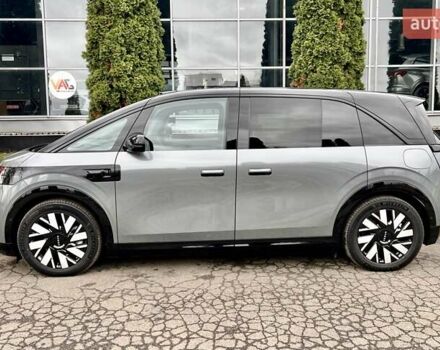 Серый Zeekr Mix, объемом двигателя 0 л и пробегом 3 тыс. км за 46900 $, фото 12 на Automoto.ua