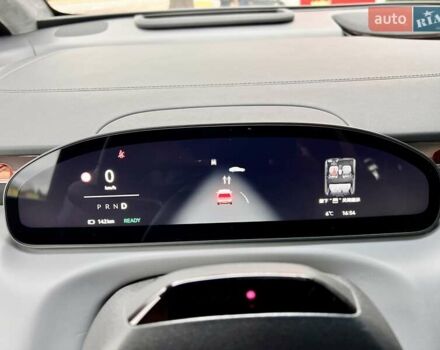 Серый Zeekr Mix, объемом двигателя 0 л и пробегом 3 тыс. км за 46900 $, фото 63 на Automoto.ua