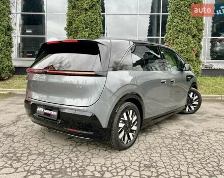 Серый Zeekr Mix, объемом двигателя 0 л и пробегом 3 тыс. км за 46900 $, фото 2 на Automoto.ua