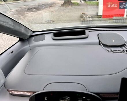 Сірий Zeekr Mix, об'ємом двигуна 0 л та пробігом 3 тис. км за 46500 $, фото 38 на Automoto.ua