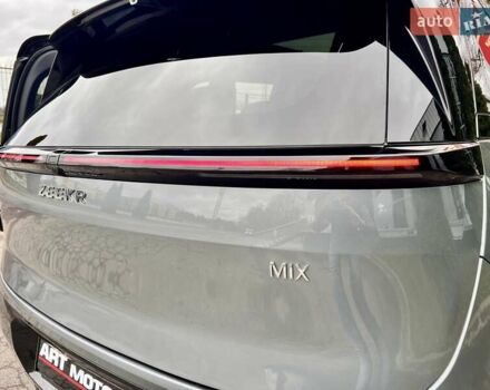 Серый Zeekr Mix, объемом двигателя 0 л и пробегом 3 тыс. км за 46900 $, фото 46 на Automoto.ua