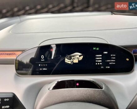 Сірий Zeekr Mix, об'ємом двигуна 0 л та пробігом 3 тис. км за 46500 $, фото 37 на Automoto.ua