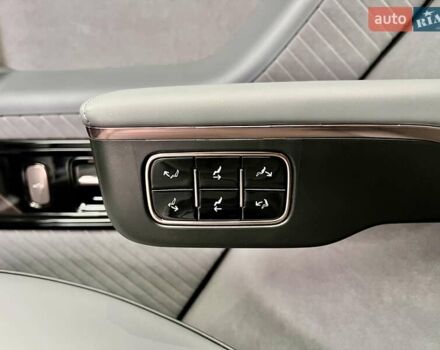 Серый Zeekr Mix, объемом двигателя 0 л и пробегом 3 тыс. км за 46900 $, фото 29 на Automoto.ua