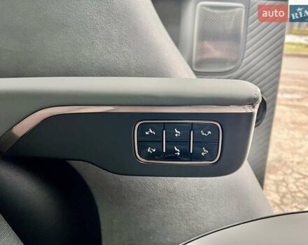 Сірий Zeekr Mix, об'ємом двигуна 0 л та пробігом 3 тис. км за 46500 $, фото 33 на Automoto.ua