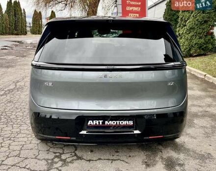 Серый Zeekr Mix, объемом двигателя 0 л и пробегом 3 тыс. км за 46900 $, фото 10 на Automoto.ua