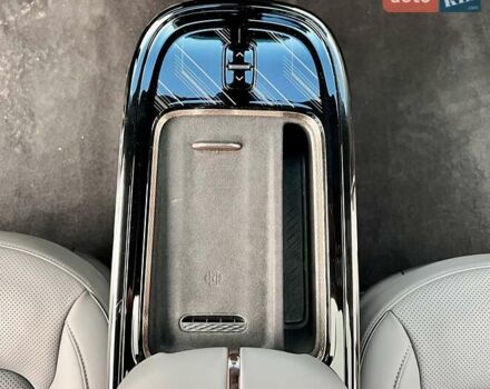 Сірий Zeekr Mix, об'ємом двигуна 0 л та пробігом 3 тис. км за 46500 $, фото 40 на Automoto.ua