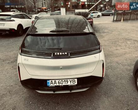 Белый Zeekr X, объемом двигателя 0 л и пробегом 1 тыс. км за 27990 $, фото 24 на Automoto.ua
