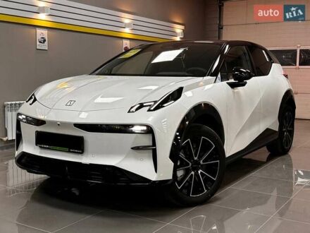 Zeekr X 2025 в Черкассах на Automoto.ua Белый Zeekr X, объемом двигателя 0 л и пробегом 1 тыс. км за 24899 $, фото 1 на Automoto.ua