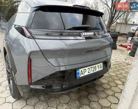 Серый Zeekr X, объемом двигателя 0 л и пробегом 15 тыс. км за 33000 $, фото 3 на Automoto.ua