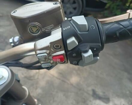 Белый Zontes ZT 310-V, объемом двигателя 0.35 л и пробегом 5 тыс. км за 3100 $, фото 3 на Automoto.ua