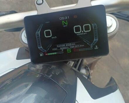 Белый Zontes ZT 310-V, объемом двигателя 0.35 л и пробегом 5 тыс. км за 3100 $, фото 5 на Automoto.ua