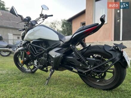 Zontes ZT 310-V 2021 в Киеве на Automoto.ua Белый Zontes ZT 310-V, объемом двигателя 0.31 л и пробегом 6 тыс. км за 2999 $, фото 1 на Automoto.ua